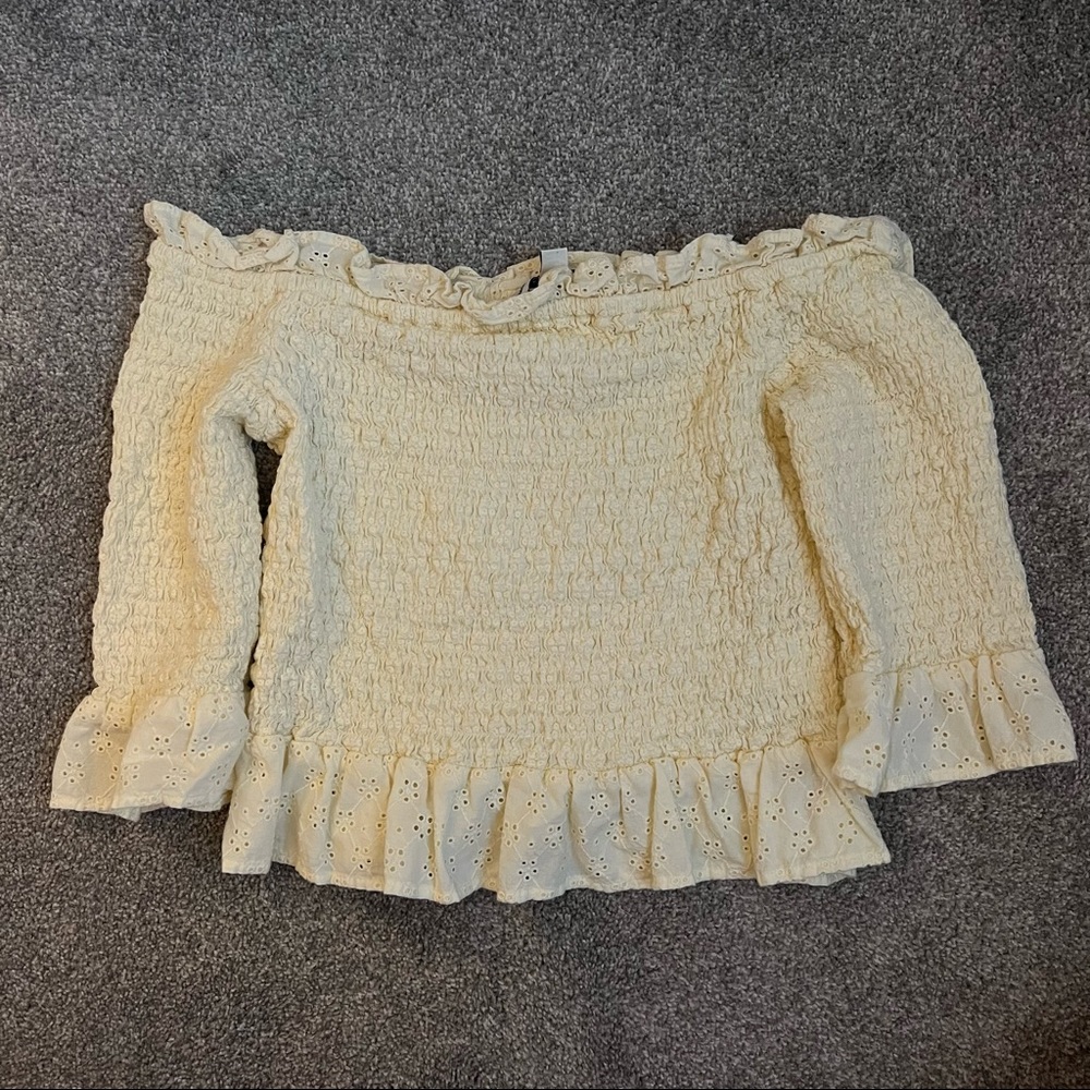 NWOT American Eagle Pastel Yellow Off-the-shoulder Shirt